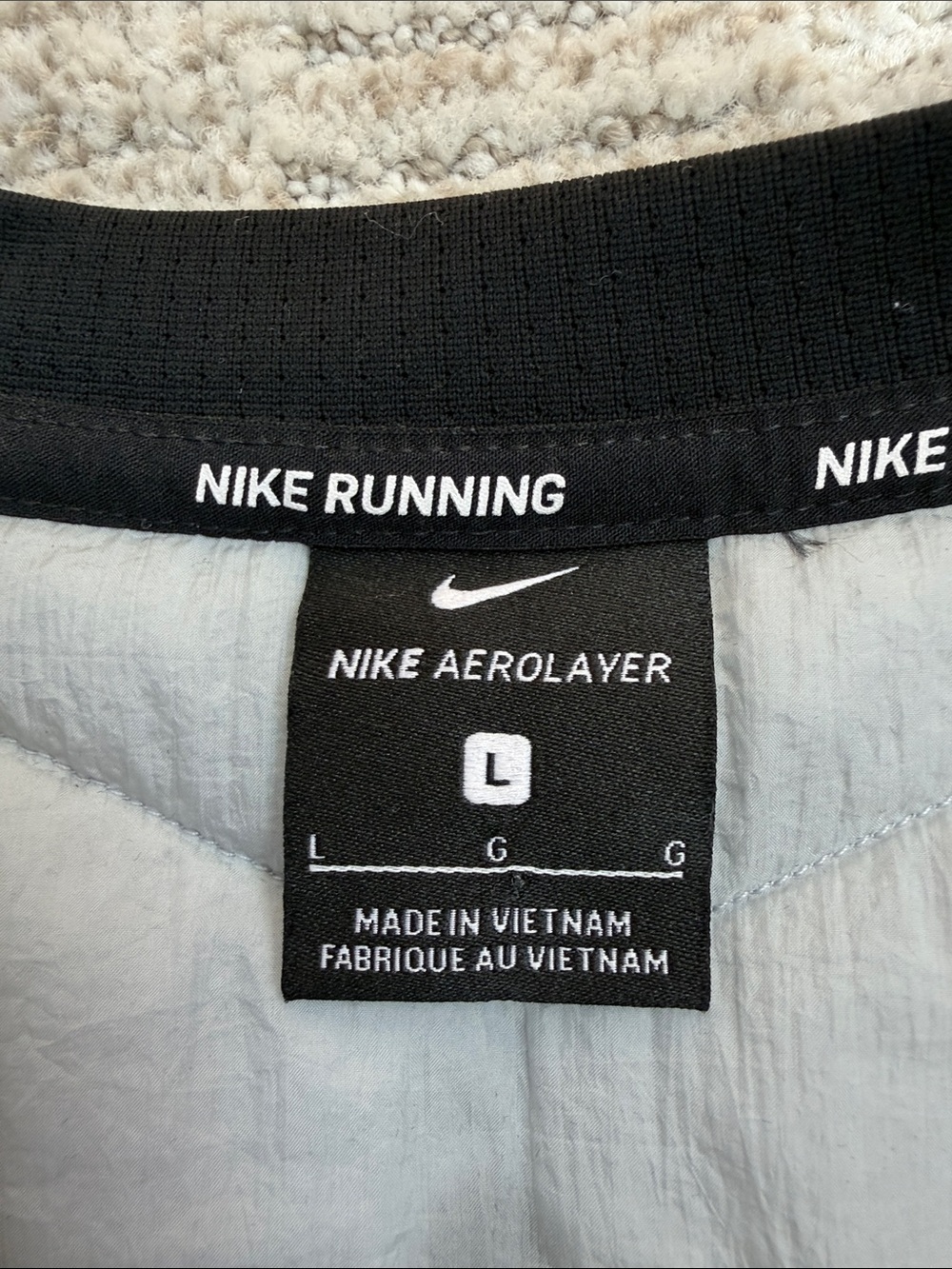 Nike Men's Black Quilted-Panel Zip Vest - Picture 2 of 3